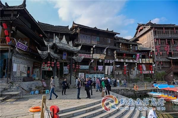 西晋宫斗 - 齐王司马冏继承了老爹司马攸的遗志,死都不肯离开朝廷